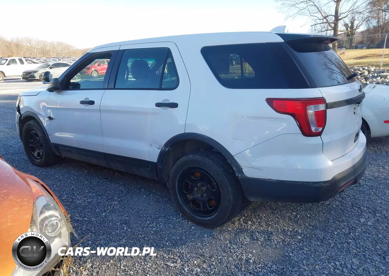 2016 Ford Utility Police Interceptor VIN:1FM5K8AR4GGA97597 - 3