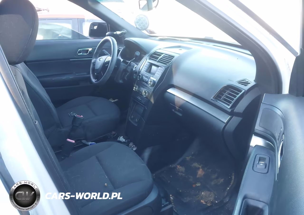 2016 Ford Utility Police Interceptor VIN:1FM5K8AR4GGA97597 - 5