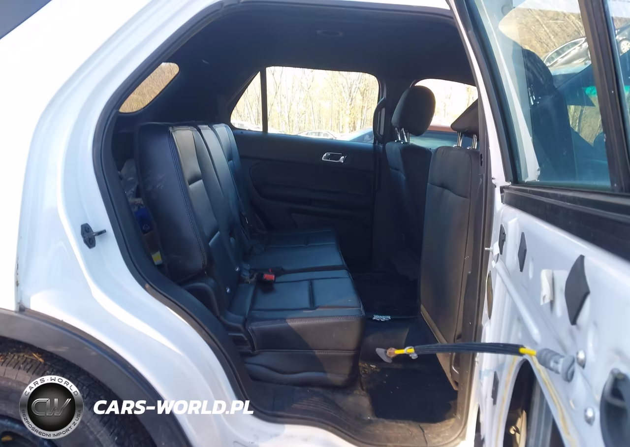 2016 Ford Utility Police Interceptor VIN:1FM5K8AR4GGA97597 - 8