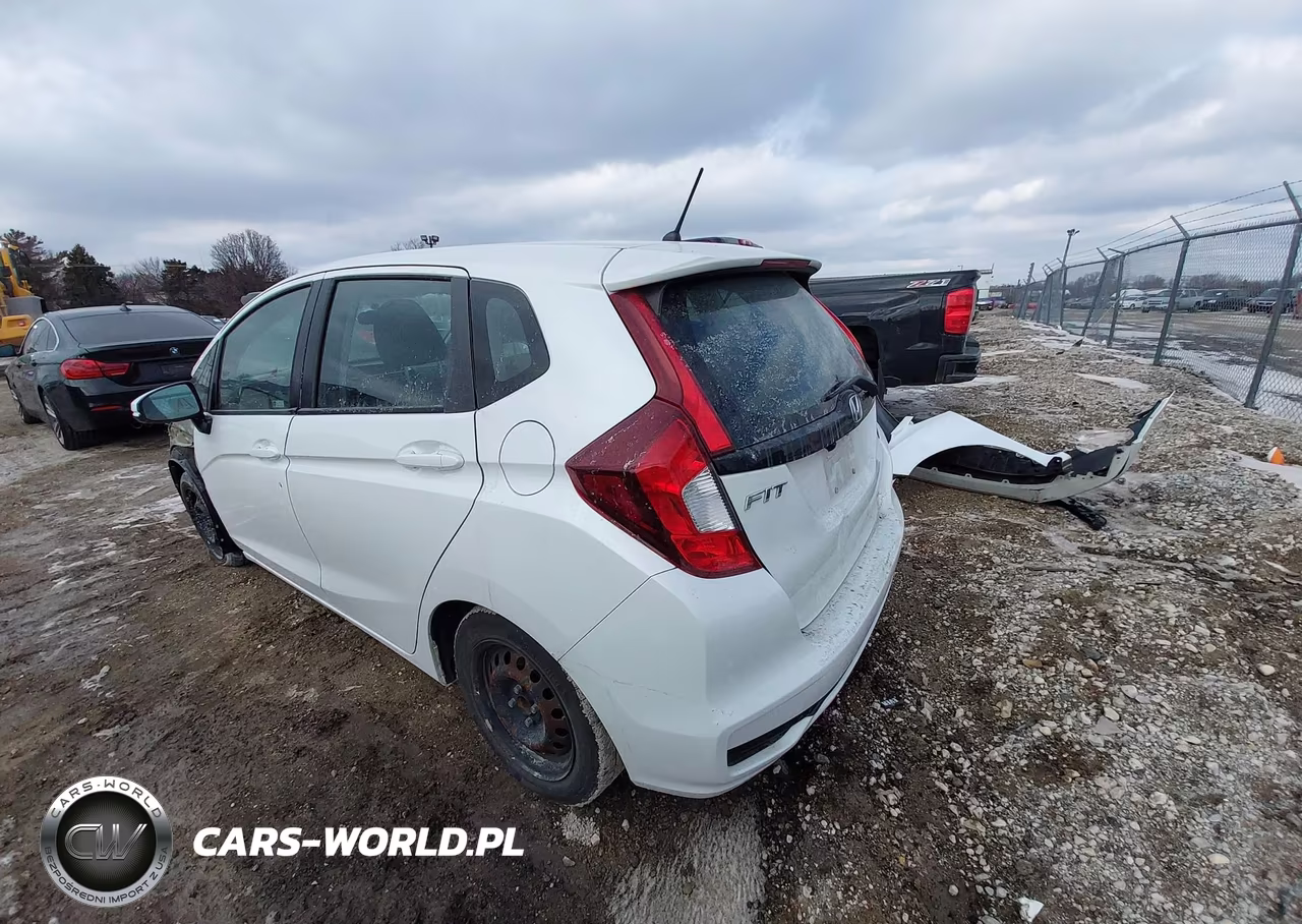 2019 Honda Fit Lx VIN:3HGGK5H41KM724584 - 3