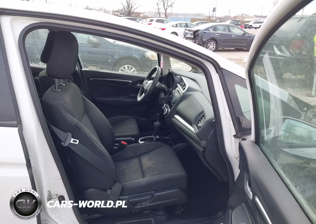 2019 Honda Fit Lx VIN:3HGGK5H41KM724584 - 5