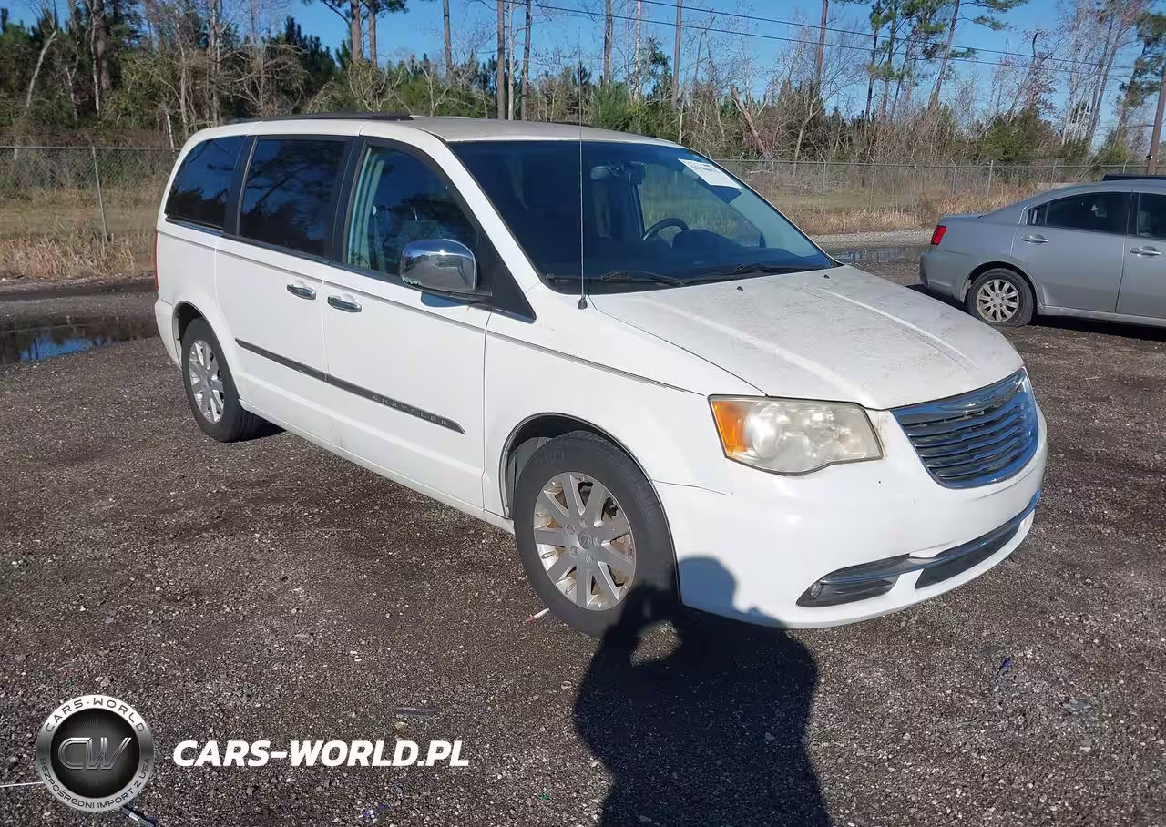 2012 Chrysler Town & Country Touring-L