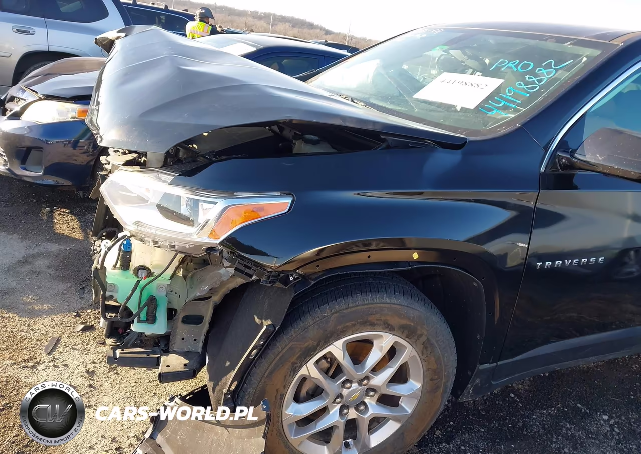 2020 Chevrolet Traverse Fwd Ls VIN:1GNERFKW1LJ125997 - 6