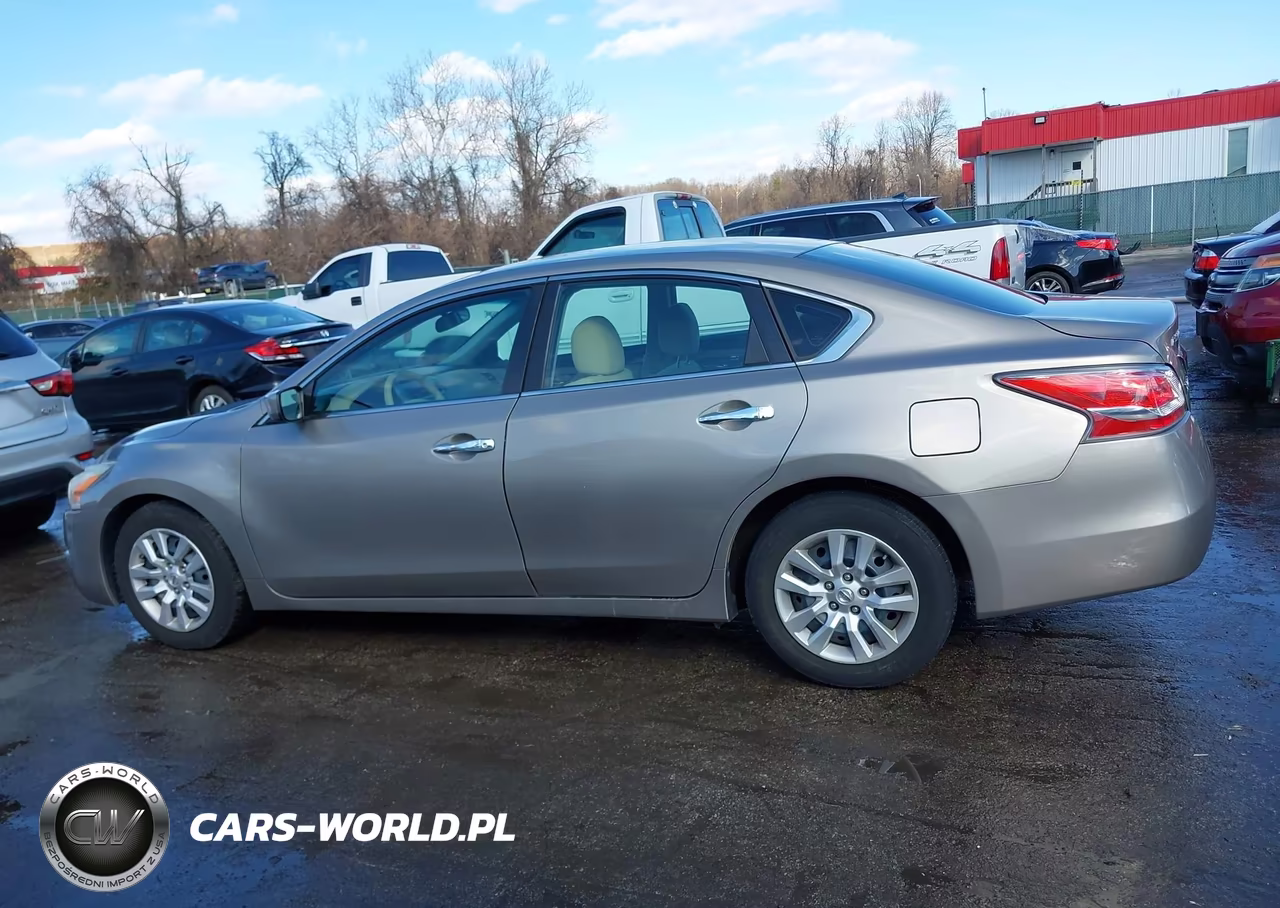2014 Nissan Altima 2.5 S VIN:1N4AL3AP3EN342941 - 14