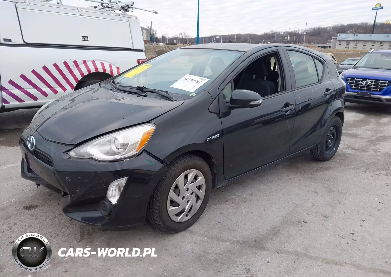 2015 Toyota Prius C Three VIN:JTDKDTB37F1102842 - 2