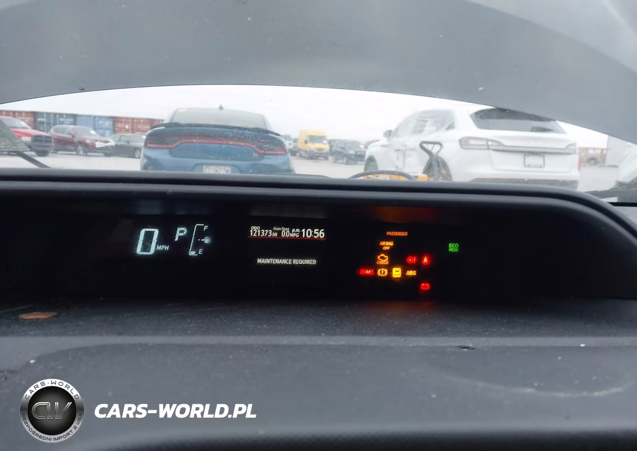 2015 Toyota Prius C Three VIN:JTDKDTB37F1102842 - 7