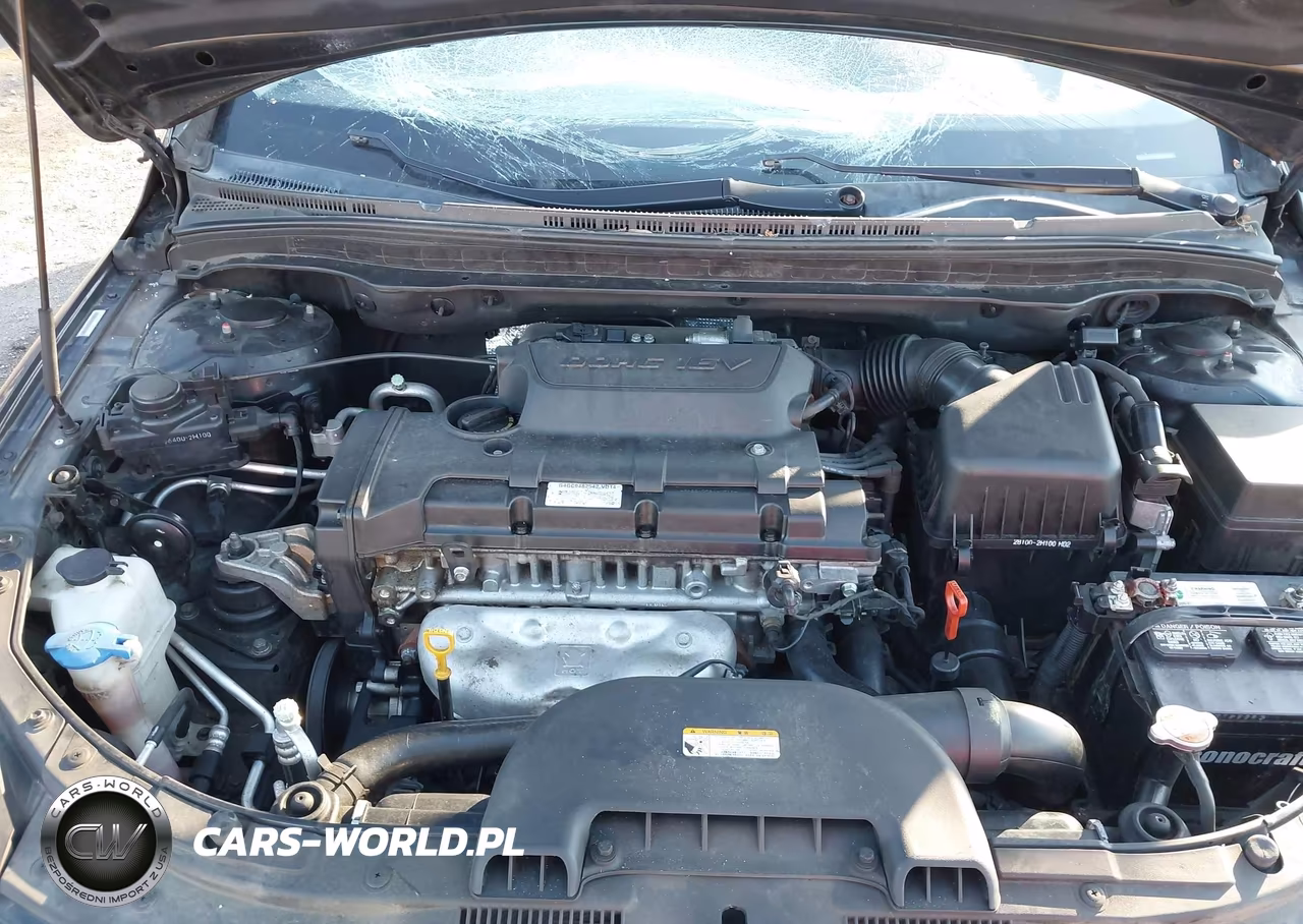 2009 Hyundai Elantra Touring VIN:KMHDC86E99U041058 - 10