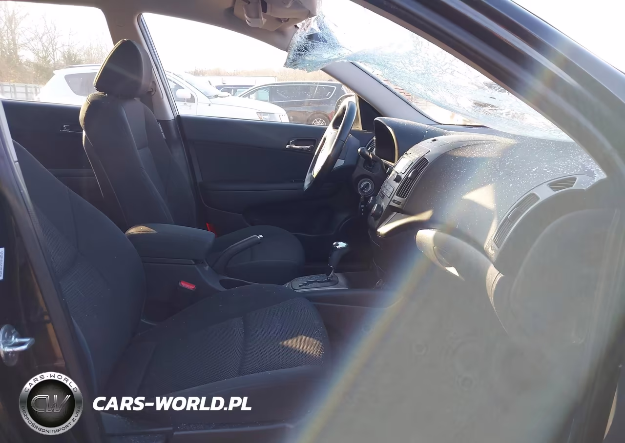 2009 Hyundai Elantra Touring VIN:KMHDC86E99U041058 - 5