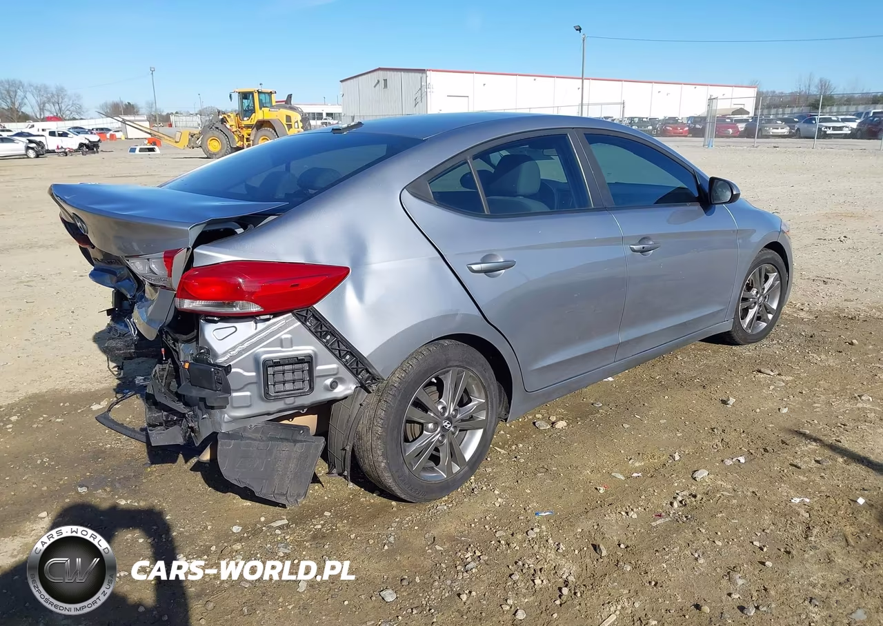 2017 Hyundai Elantra Se VIN:5NPD84LFXHH070511 - 4
