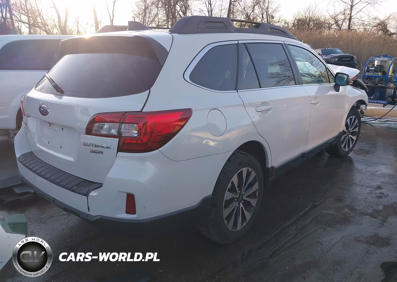 2016 Subaru Outback 3.6R Limited VIN:4S4BSENC3G3277989 - 4