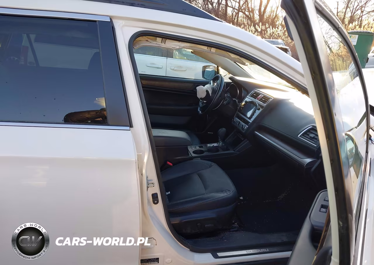 2016 Subaru Outback 3.6R Limited VIN:4S4BSENC3G3277989 - 5