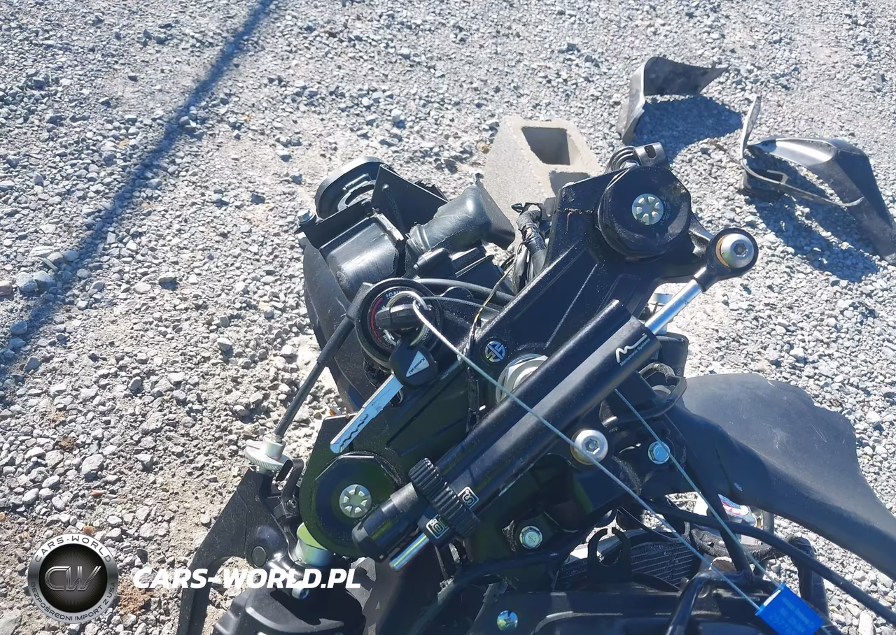 2025 Kawasaki Zx1002 L VIN:JKBZXVL18SA019662 - 7