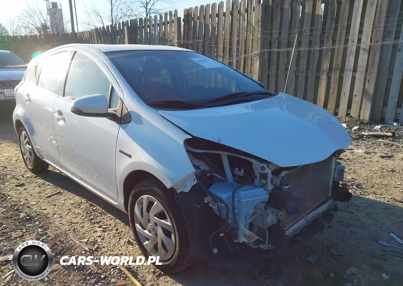 2015 Toyota Prius C Three