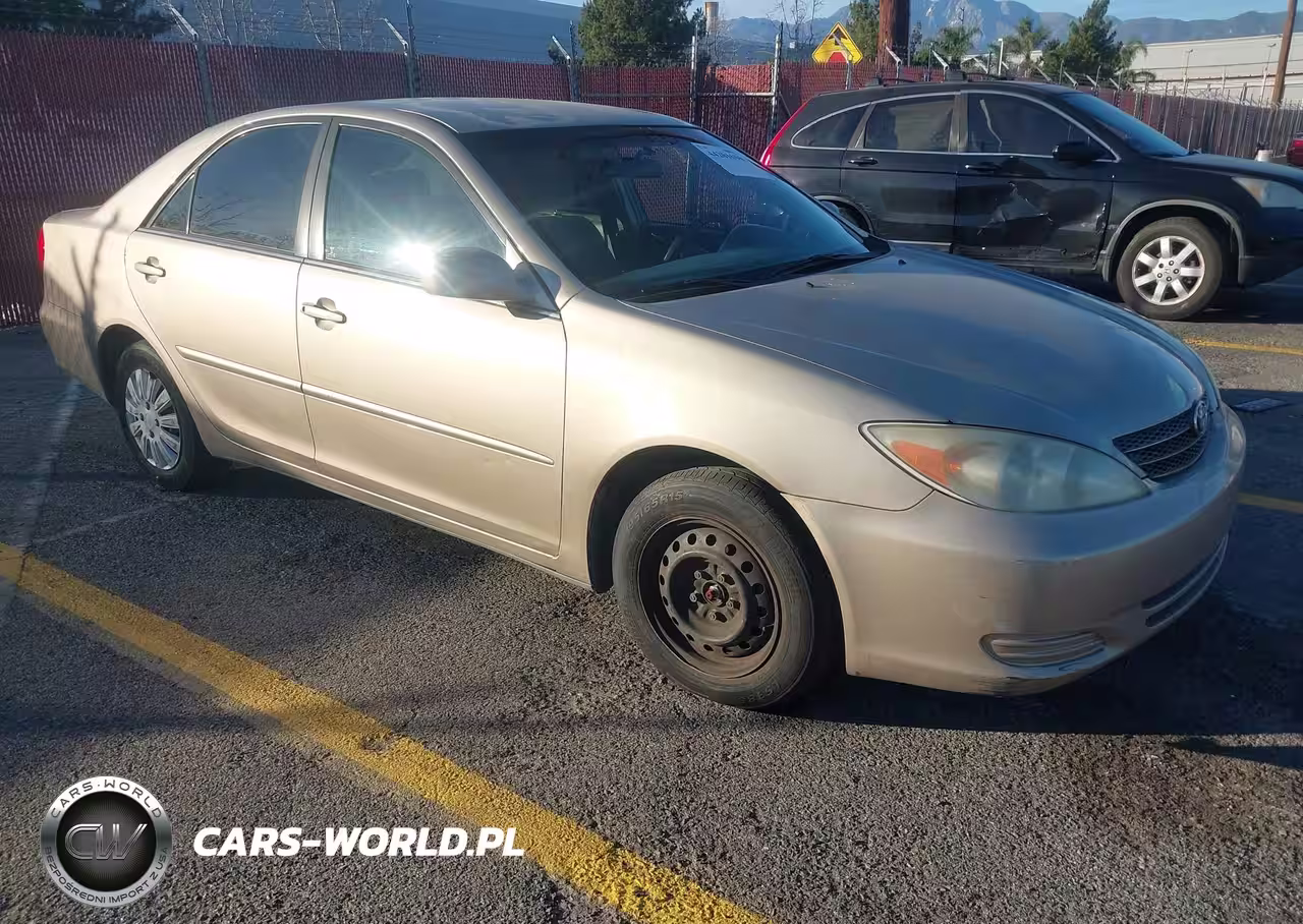 2004 Toyota Camry Le