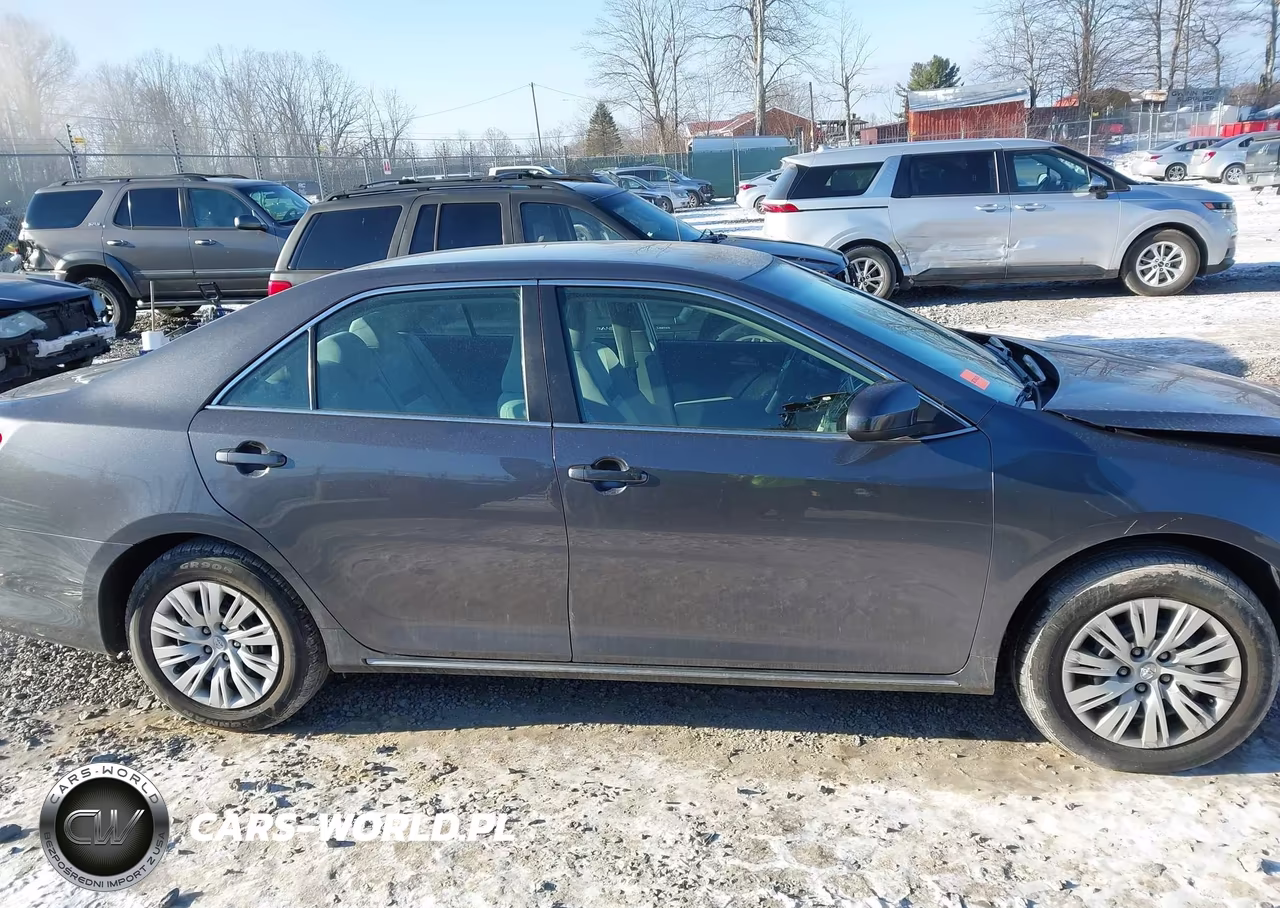 2014 Toyota Camry Le VIN:4T1BF1FK5EU354663 - 13