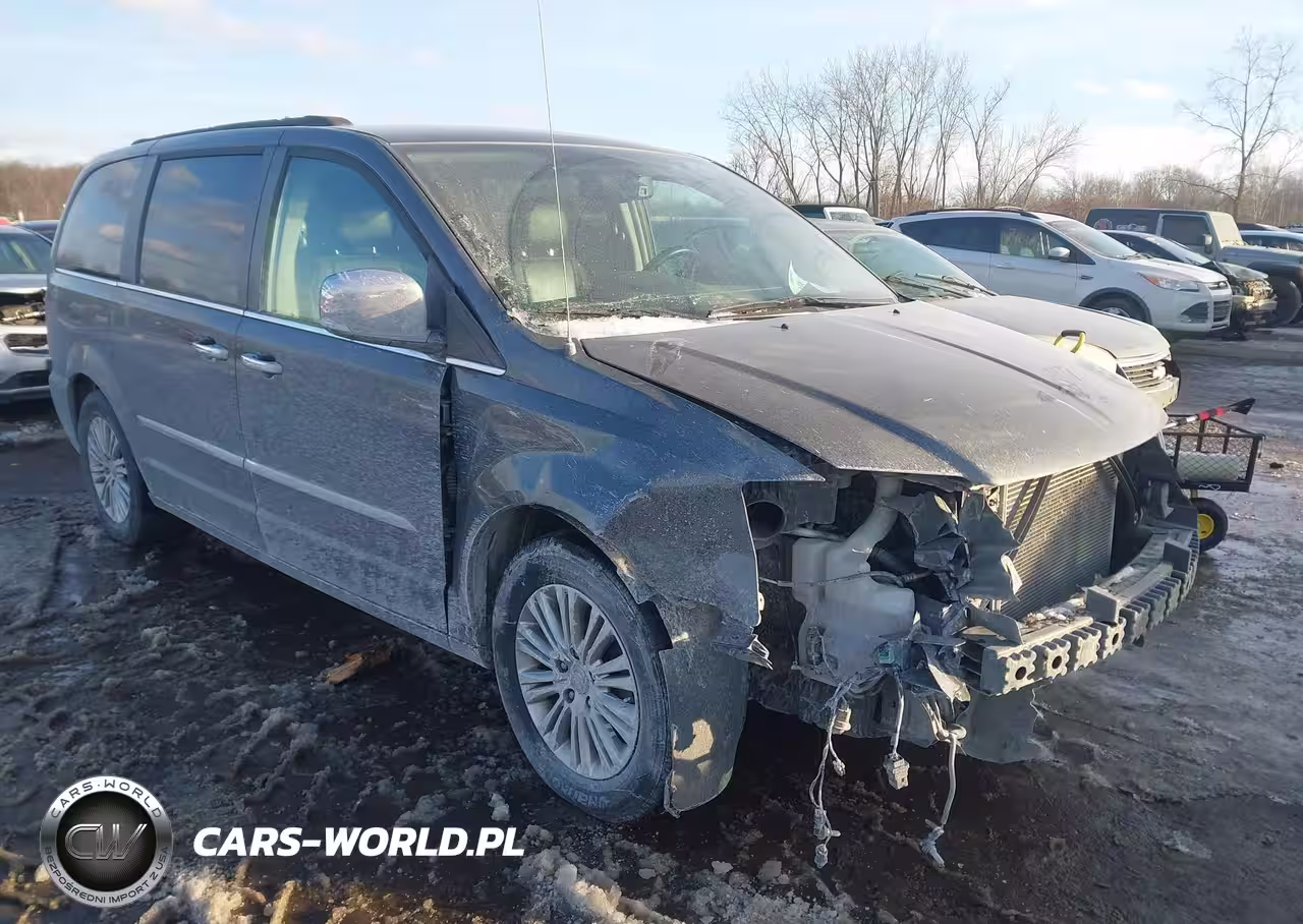 2015 Chrysler Town & Country Touring-L