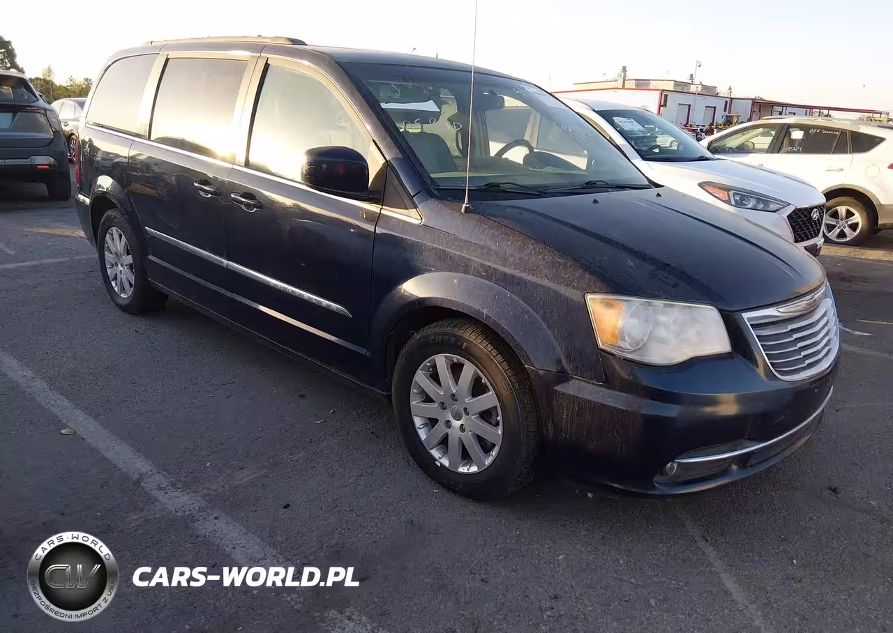 2013 Chrysler Town & Country Touring