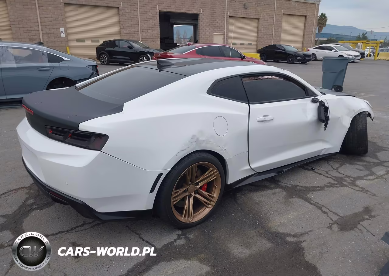 2018 Chevrolet Camaro Zl1 VIN:1G1FJ1R65J0172653 - 4