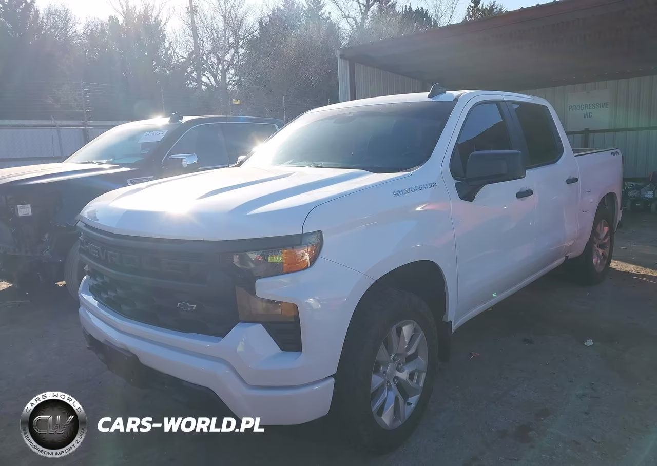 2022 Chevrolet Silverado 1500 4Wd Short Bed Custom VIN:3GCPDBEK1NG636339 - 2