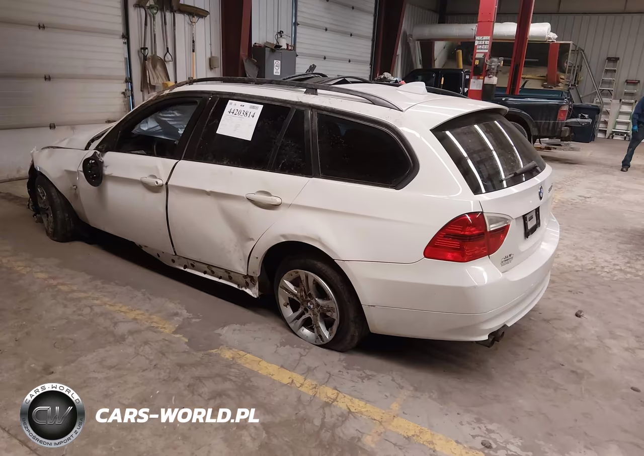 2008 BMW 328Xi VIN:WBAVT73558FZ37400 - 3