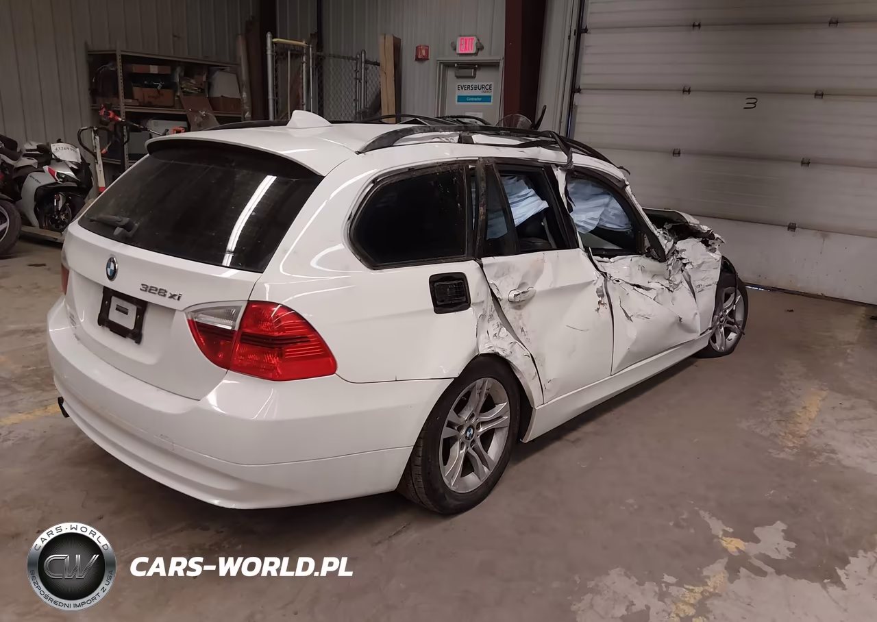 2008 BMW 328Xi VIN:WBAVT73558FZ37400 - 4