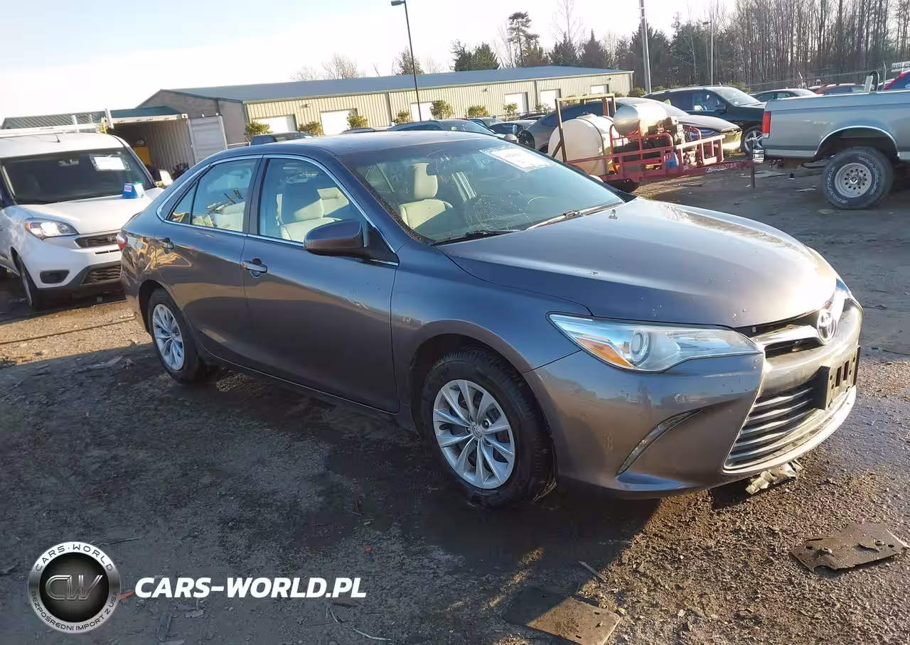 2015 Toyota Camry Le