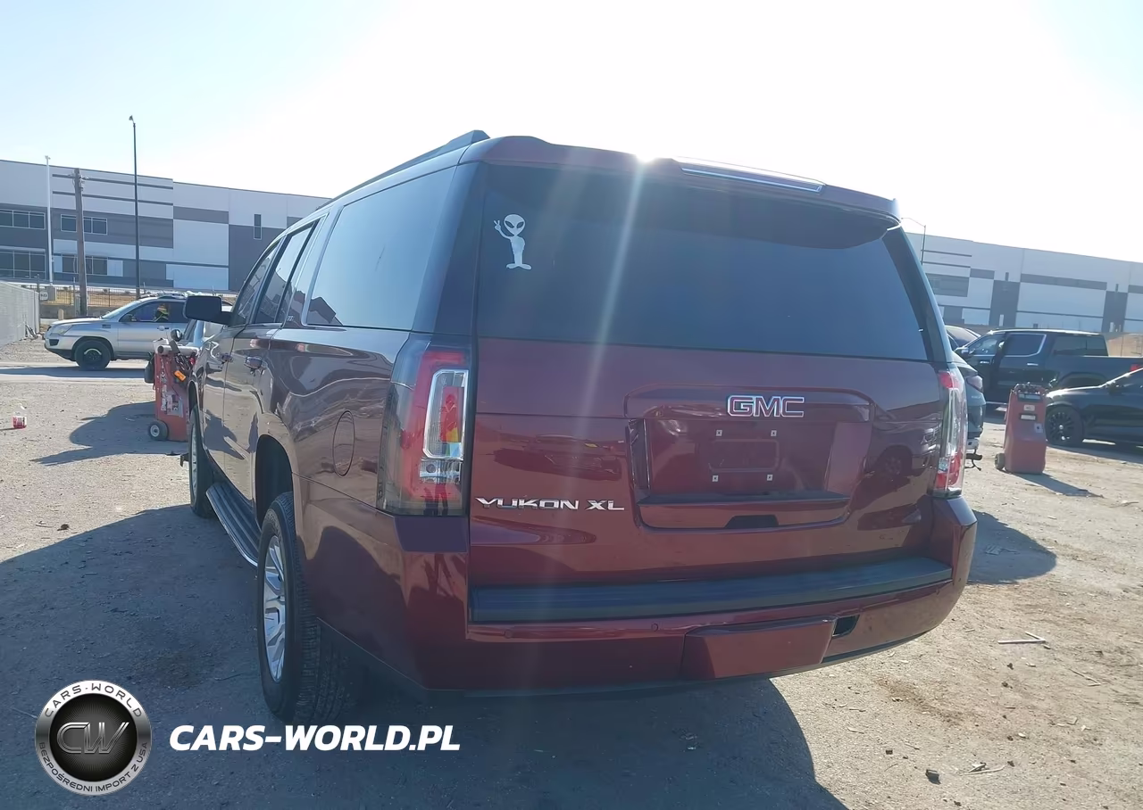 2019 GMC Yukon Xl Slt VIN:1GKS1GKCXKR240052 - 3