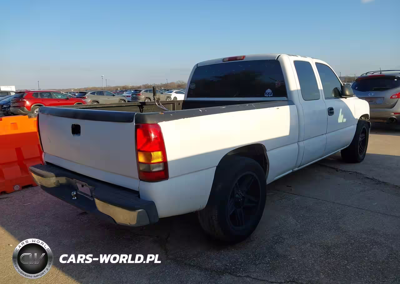 2001 Chevrolet Silverado 1500 VIN:2GCEC19T711402829 - 4