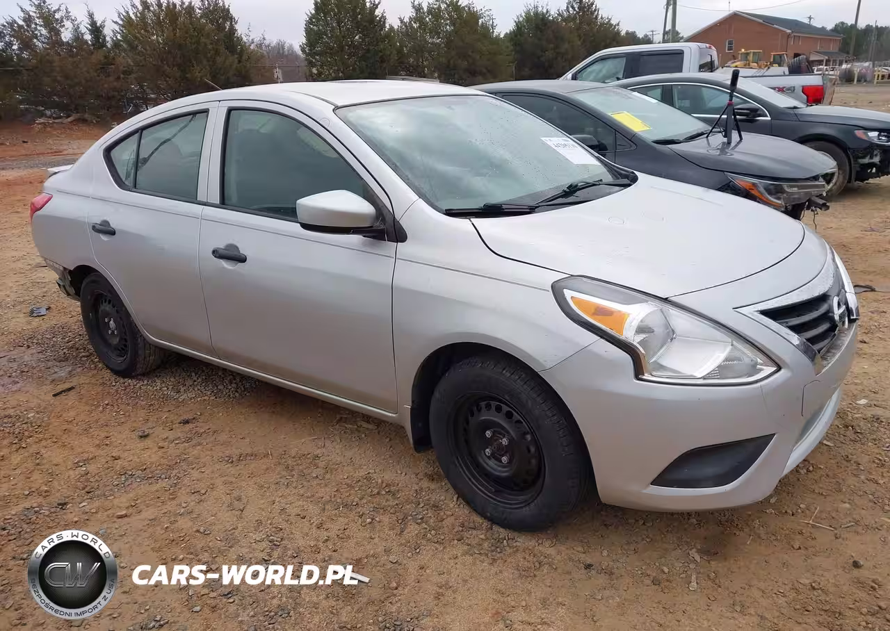 2019 Nissan Versa 1.6 S+