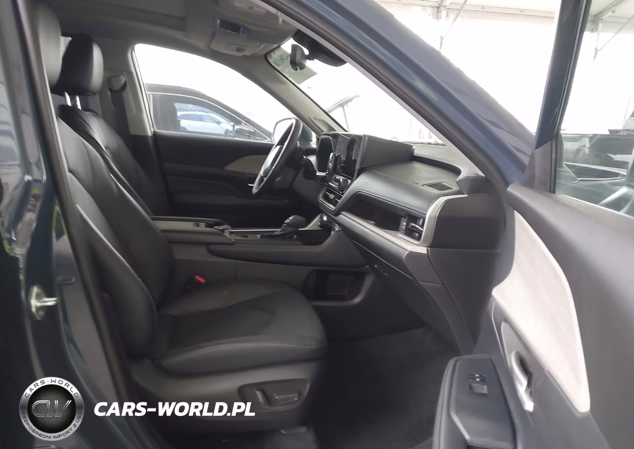 2024 Toyota Grand Highlander Platinum VIN:5TDAAAB58RS066340 - 5