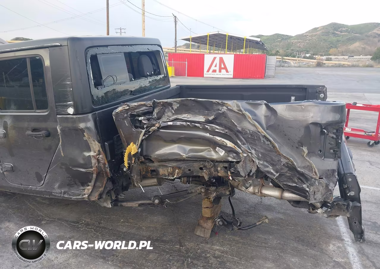 2025 Jeep Gladiator Sport VIN:1C6RJTAG2SL510022 - 17