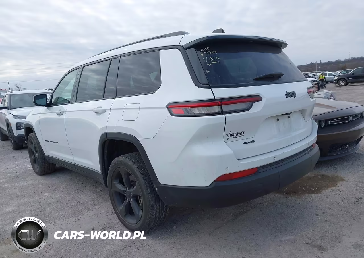 2023 Jeep Grand Cherokee L Altitude 4X4 VIN:1C4RJKAG9P8848837 - 3