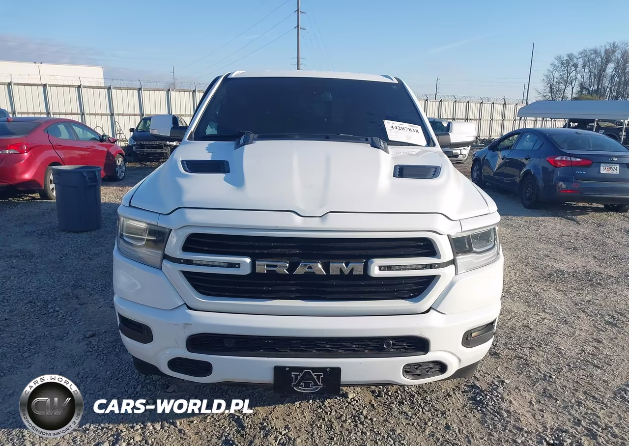 2020 Ram 1500 Laramie 4X2 5'7 Box VIN:1C6RREJM6LN204750 - 12
