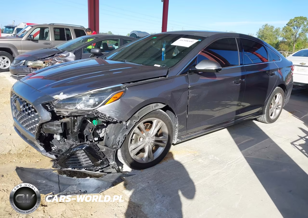 2018 Hyundai Sonata Sport+ VIN:5NPE34AF3JH701661 - 2