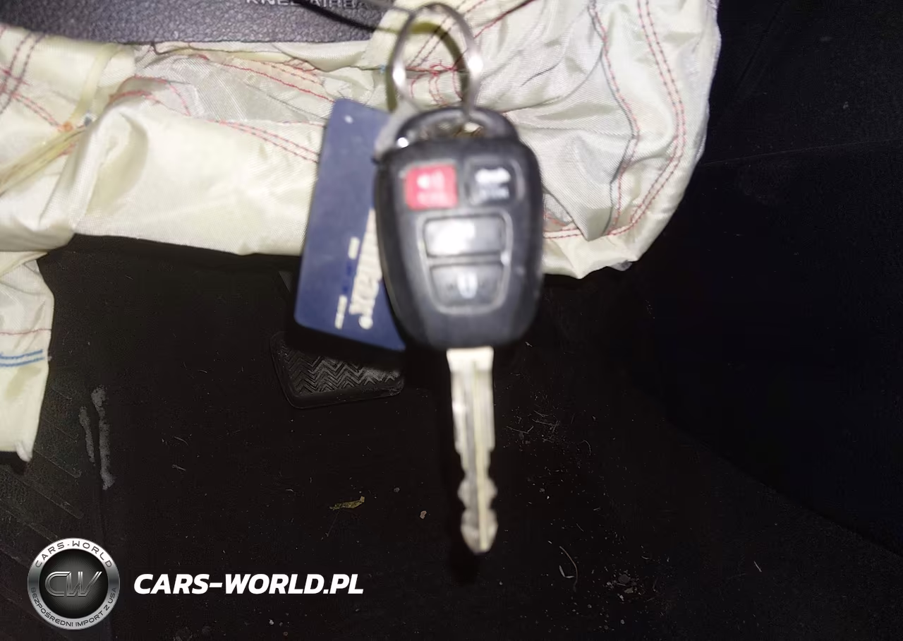 2017 Toyota Corolla Le VIN:2T1BURHE3HC958052 - 11