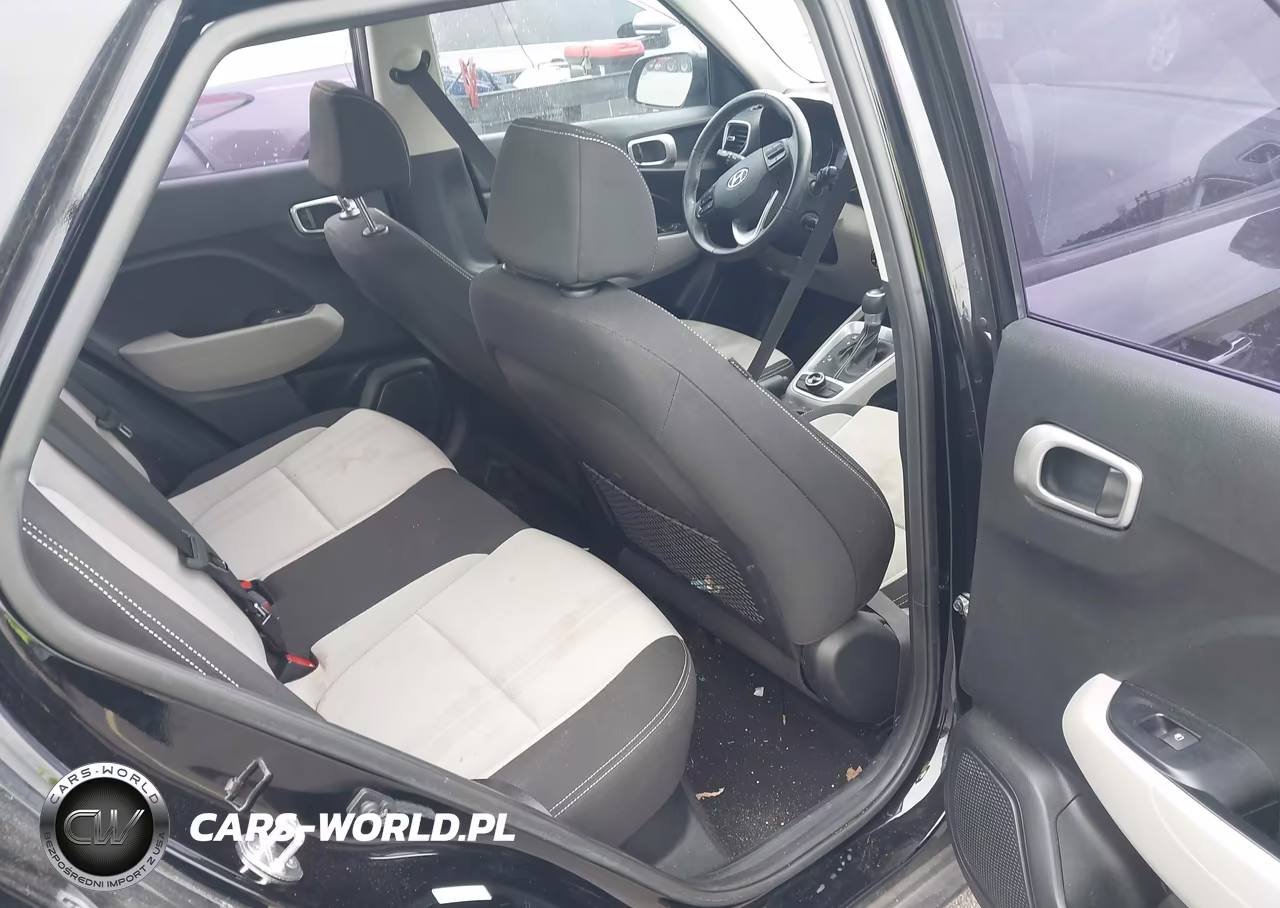 2022 Hyundai Venue Sel VIN:KMHRC8A34NU183372 - 8