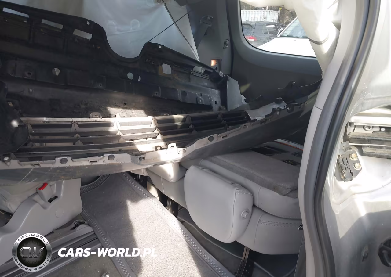 2018 Toyota Sienna Xle 8 Passenger VIN:5TDYZ3DC8JS930712 - 8