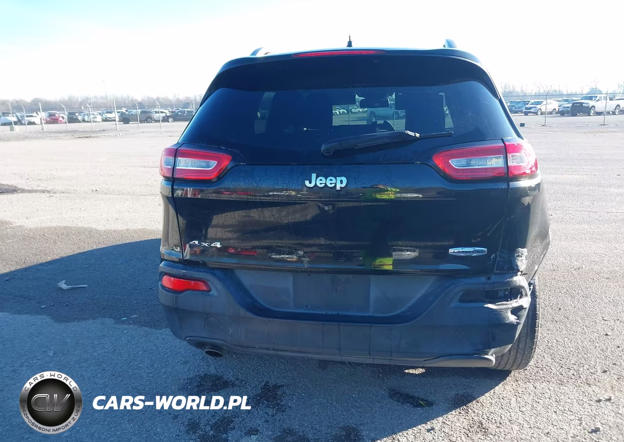 2015 Jeep Cherokee Latitude VIN:1C4PJMCB2FW541699 - 16