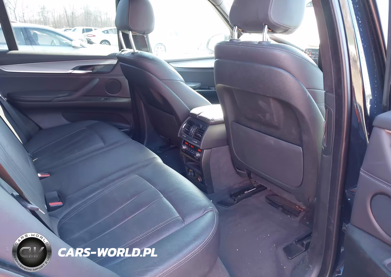 2018 BMW X5 xDrive35I VIN:5UXKR0C51J0X88177 - 8
