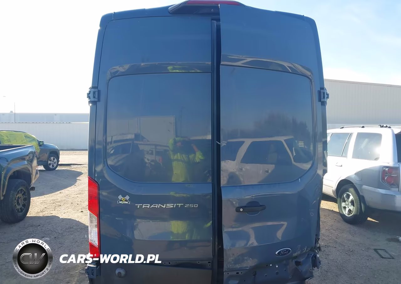 2019 Ford Transit-250 VIN:1FTYR3XM0KKB78324 - 17