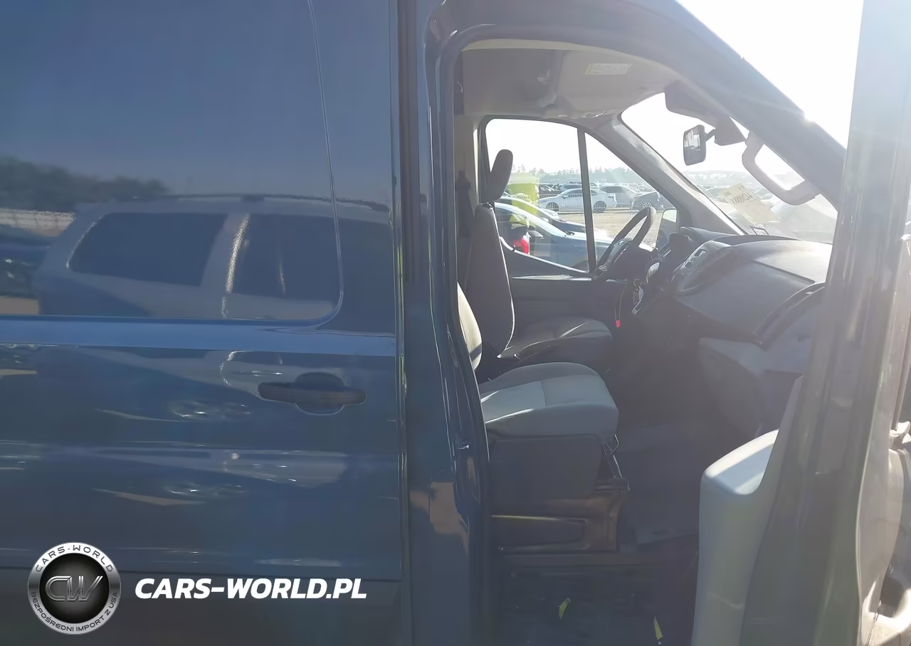 2019 Ford Transit-250 VIN:1FTYR3XM0KKB78324 - 5