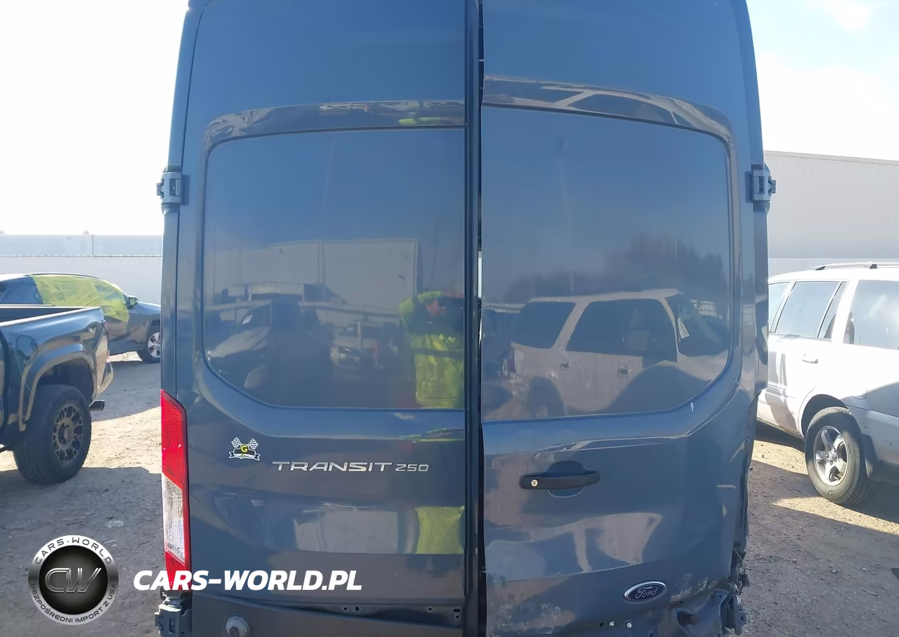 2019 Ford Transit-250 VIN:1FTYR3XM0KKB78324 - 6