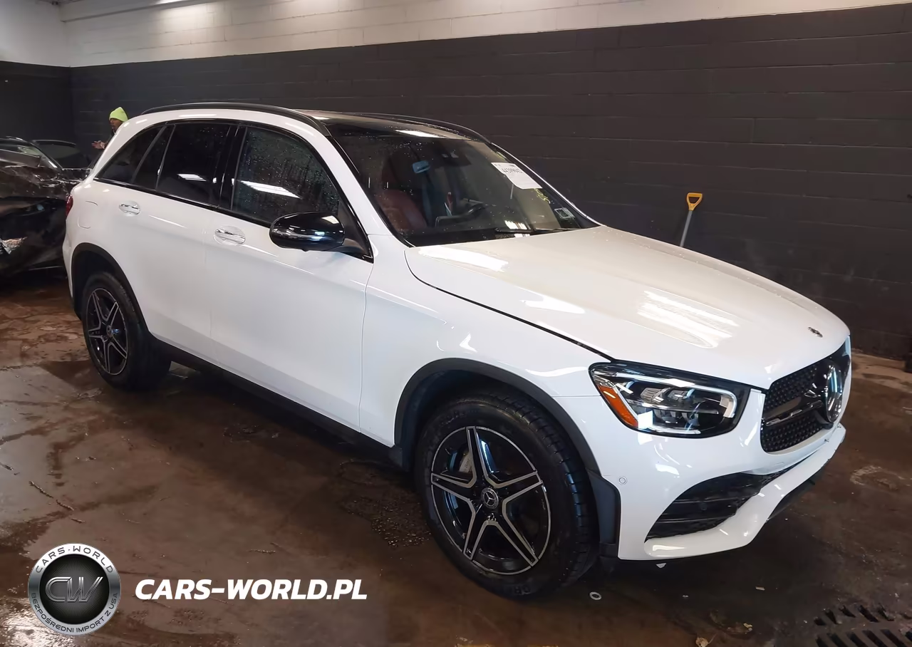 2022 Mercedes-Benz Glc 300 Suv – zdjęcie 1 z 17