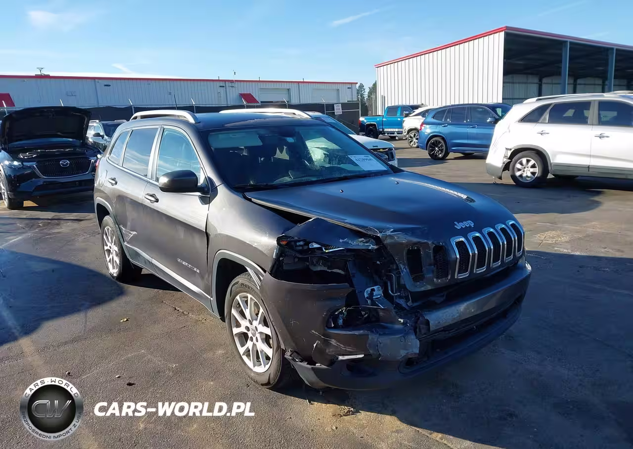 2018 Jeep Cherokee Latitude Plus Fwd