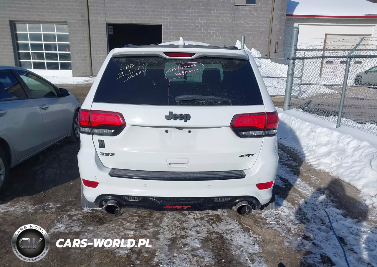 2020 Jeep Grand Cherokee Srt VIN:1C4RJFDJ3LC300984 - 16