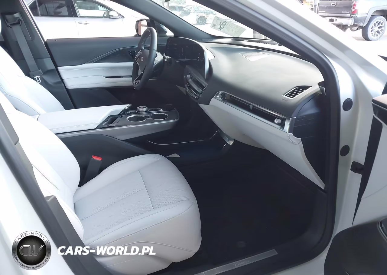 2025 Cadillac Lyriq Luxury 1 Rwd VIN:1GYKPNRK4SZ313177 - 5