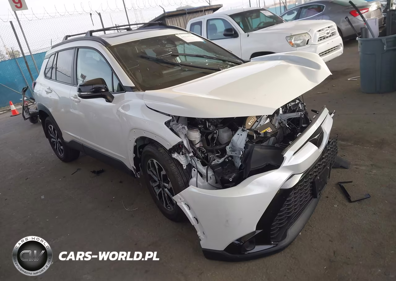 2025 Toyota Corolla Cross Hybrid Se