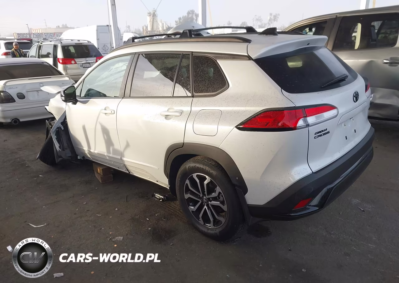 2025 Toyota Corolla Cross Hybrid Se VIN:7MUFBABG9SV073877 - 3