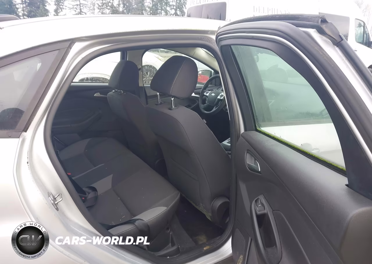 2013 Ford Focus Se VIN:1FADP3F21DL235833 - 8
