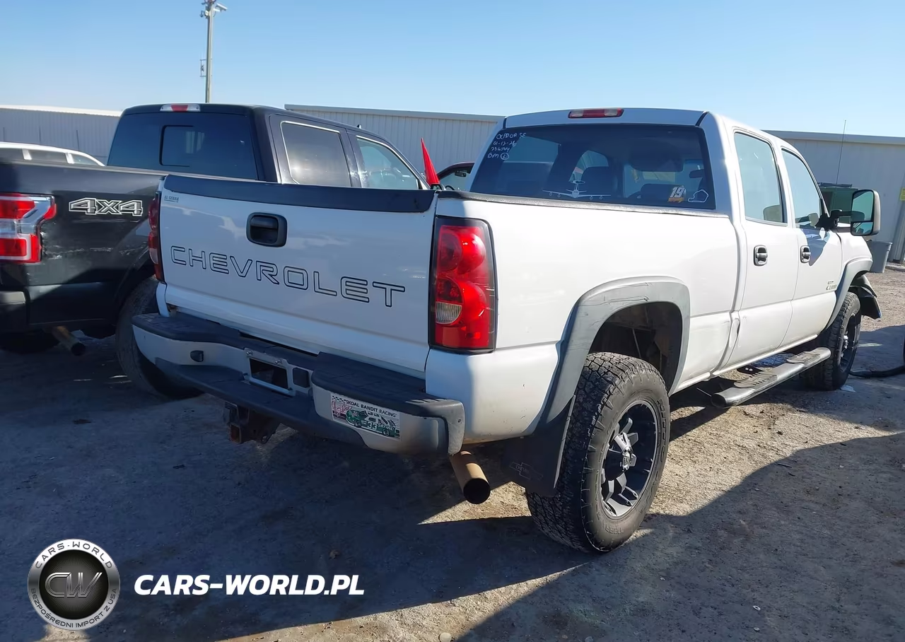 2006 Chevrolet Silverado 2500Hd Work Truck VIN:1GCHK23D66F170442 - 4